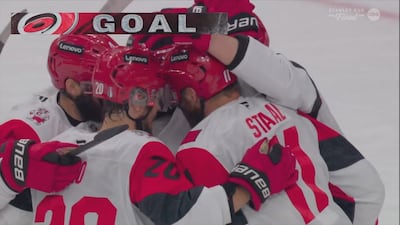 Staal marque dans un 4e match de suite