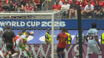 Brillante redirection de la tête signée De Ketelaere