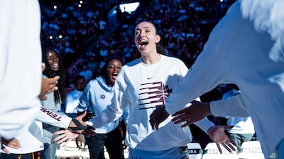 La foule montréalaise répond avec enthousiasme à la WNBA