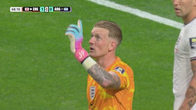 Un bijou du Pickford garde l'Angleterre en avant