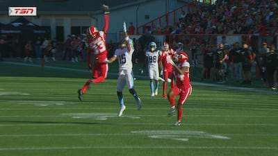 Interception spectaculaire à une seule main