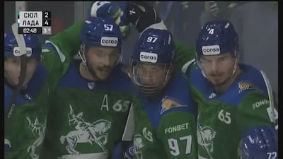Zharovsky se démarque en jouant au centre
