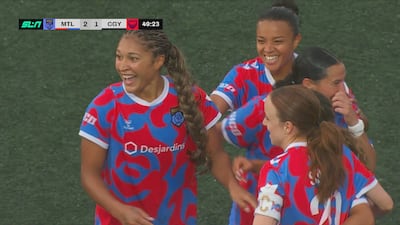 Elyse Bennett fait mal paraître la gardienne