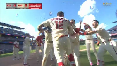 Schwarber complète la remontée avec son 39e circuit