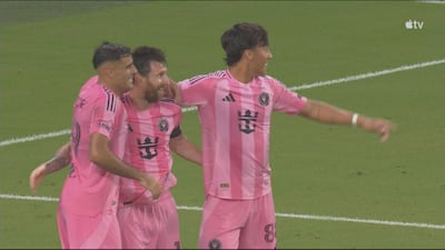 Le CFM joue mollement, Messi complète le triplé